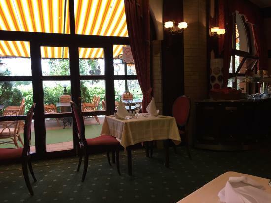 Szechenyi Restaurant