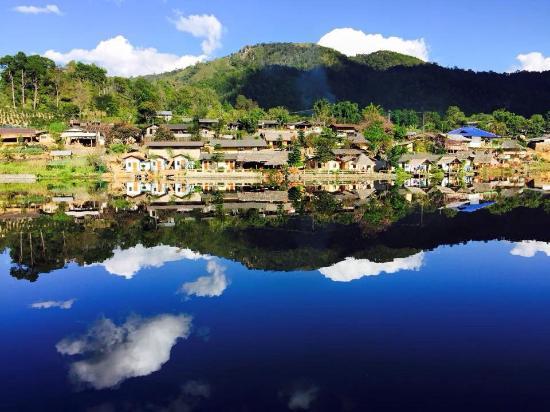 Ban Rak Thai
