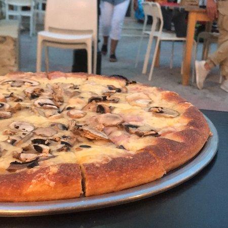 Roma Pizza