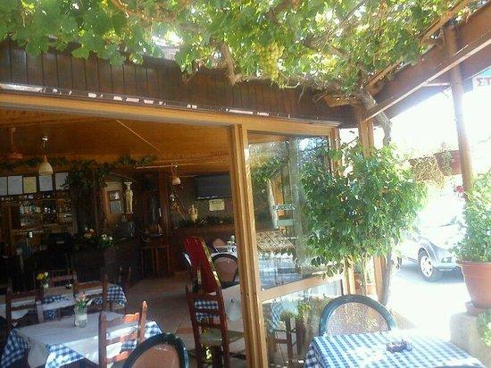 Chrystalo Tavern