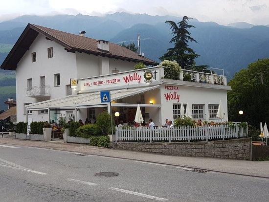 Pizzeria Bistro Wally