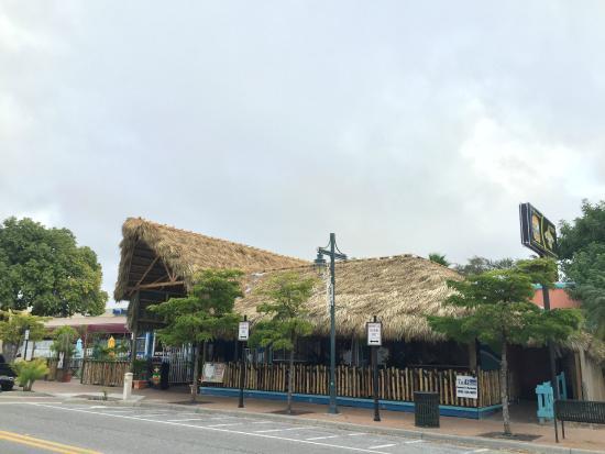 Gilligan's Island Bar and Grill