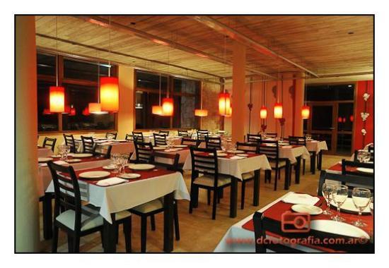 Rosso Risto Bar
