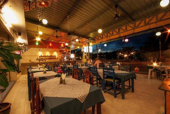 Seabox Restaurant & Bar