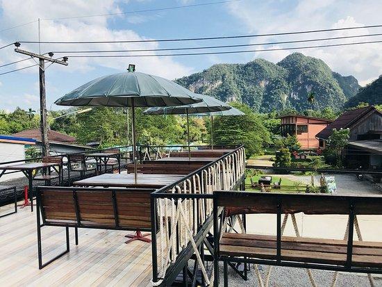 Khao Sok Bistro & Bar