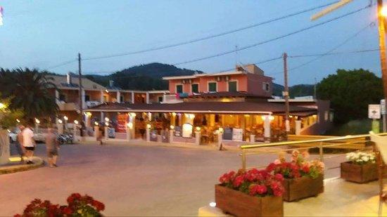 Barras Restaurant