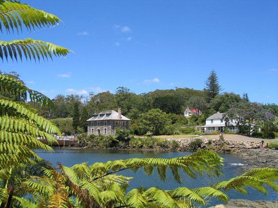 The Stone Store & Kemp House