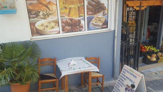 Taverna Lani