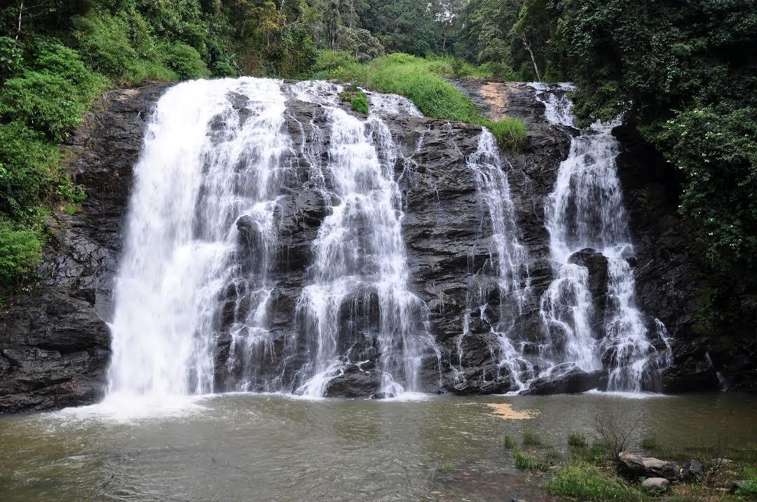 Abbey Falls Madkeri