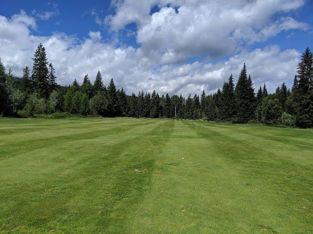 Golden Golf Club