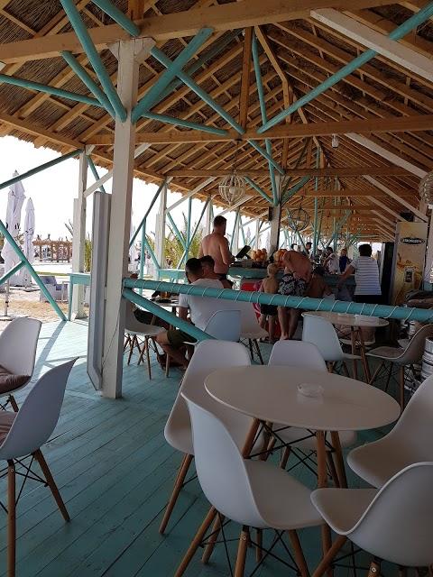 WHITE - Beach Bar&Food