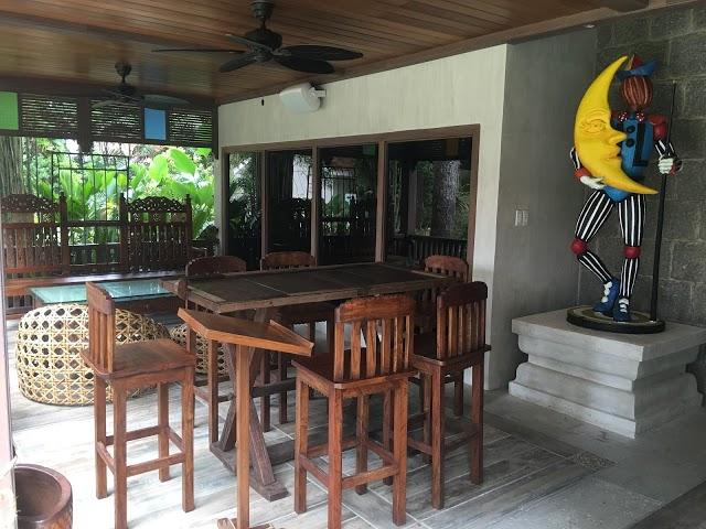 Luna Bar