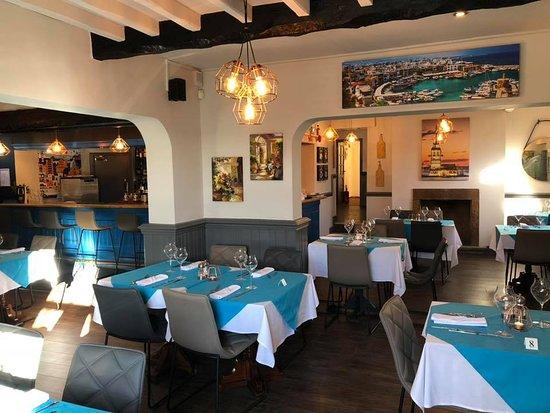 Mediterranean 3 At The Bay Horse