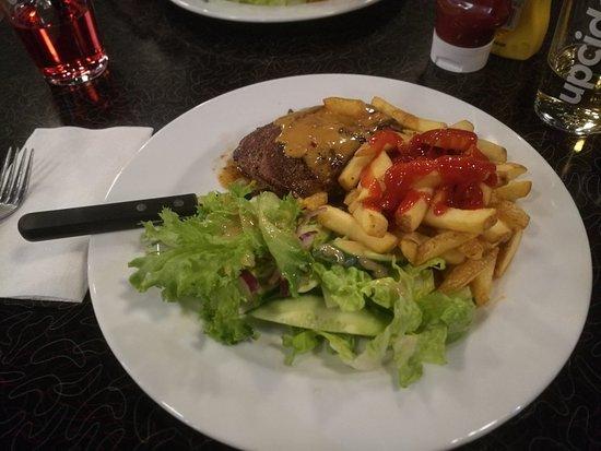 Revontuli Bowling Diner