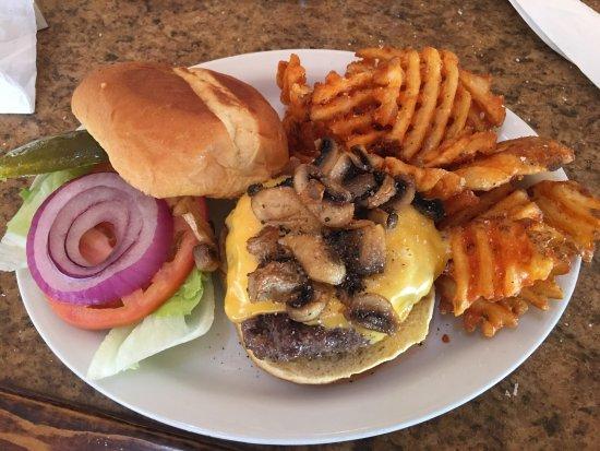 Blackwater Siren Bar & Grill