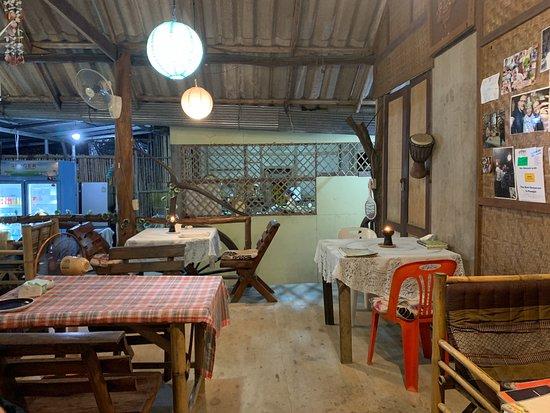 Mama Restaurant