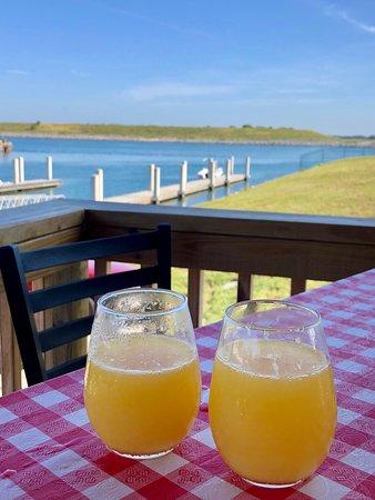 Water's Edge Cafe