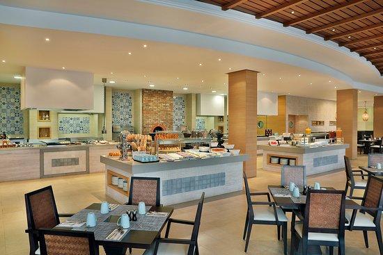 Magellan Restaurant at Hilton
