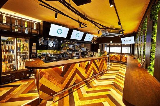 mint cafe & pub roppongi
