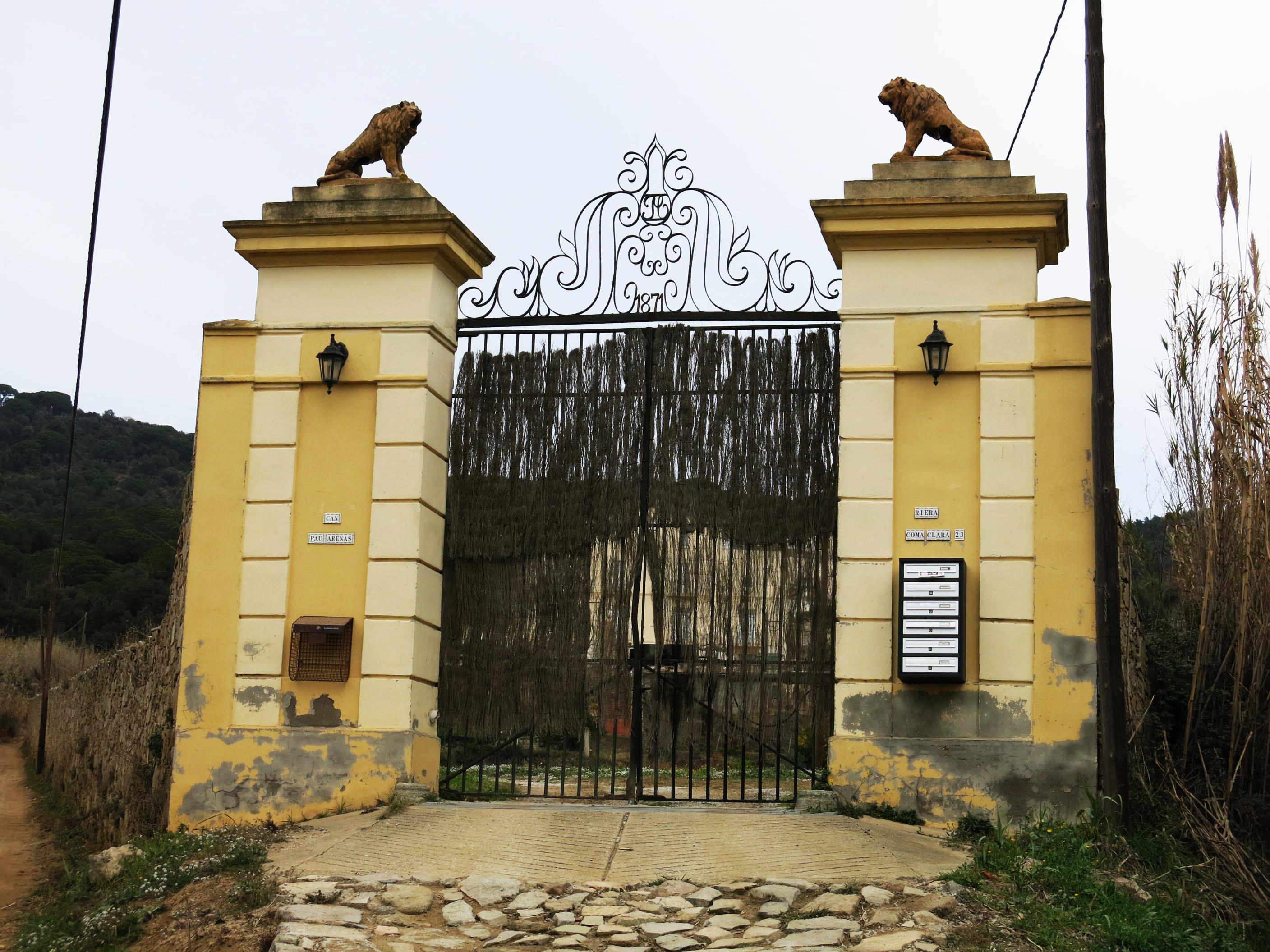 Can Pau Arenes