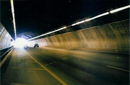 Túnel de la Loma Larga