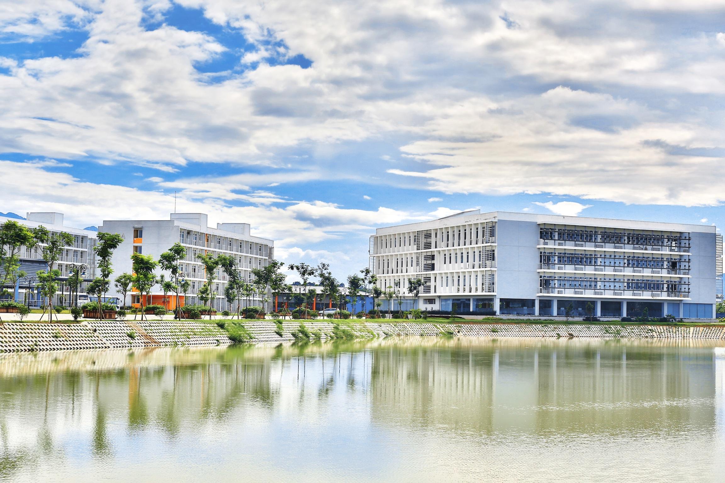 Trường Đại học FPT