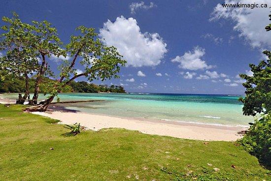 Plage de San San Beach