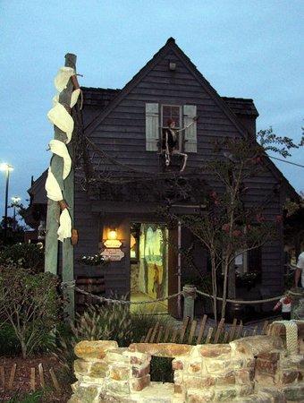 Pirate's Cove Adventure Golf