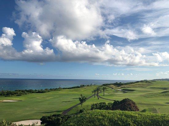 Mid Ocean Club