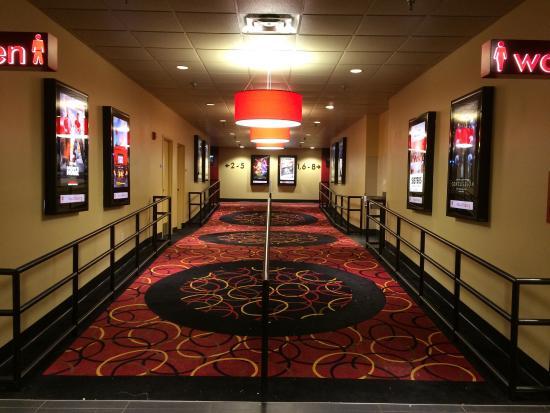 AMC Weston 8