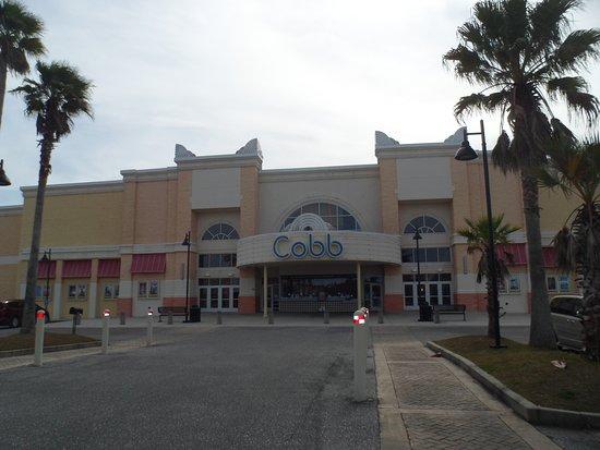 Cobb Theatres Pinnacle 14