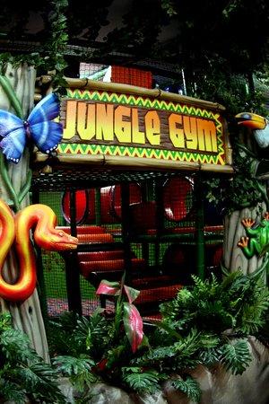 Tabatinga Entertainment Centre & Cafe