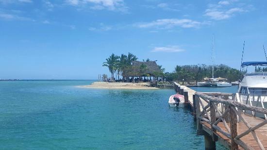 Musket Cove Yacht Club Island Bar