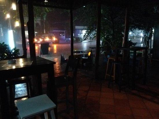 Chinaski's Bar