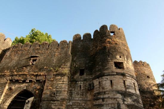 Uparkot Fort
