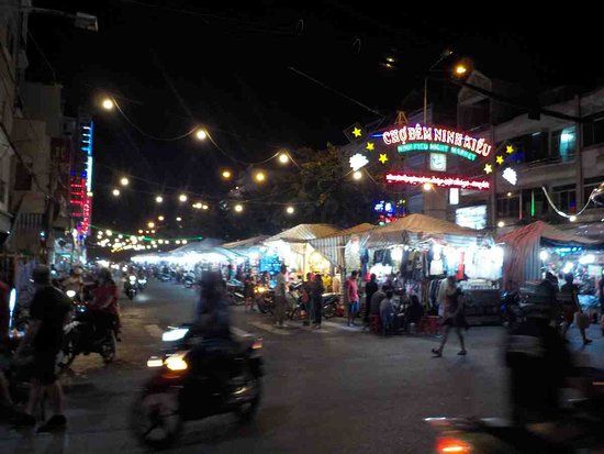 Hai Ba Trung Street