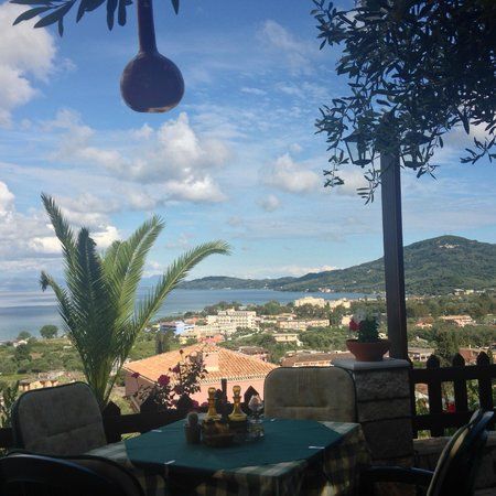 Bella Vista Taverna