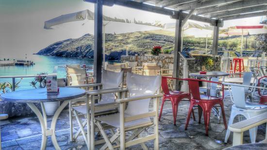 Vinzi Cafe