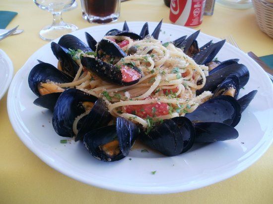 Mendolia Beach Hotel Restaurant