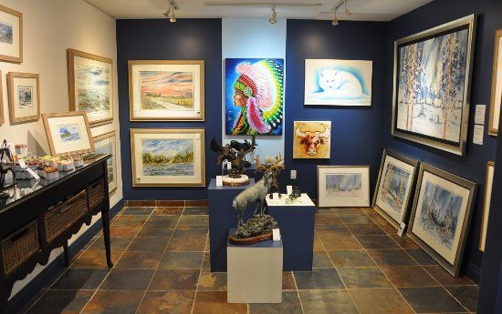 Canwest Art Gallery on the Lake