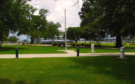 Parc Point Cadet Plaza