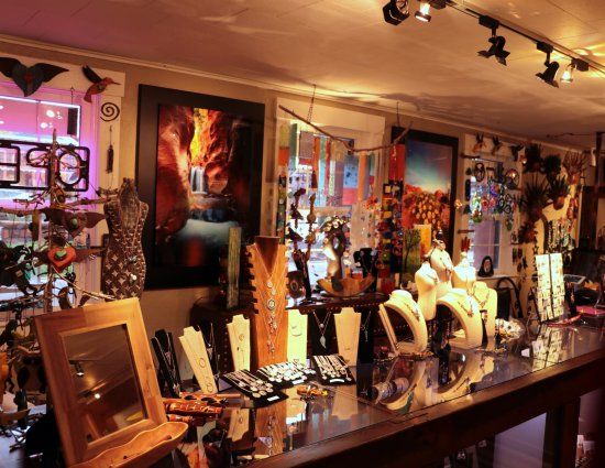Sorella Gallery