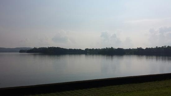 Caliraya Lake