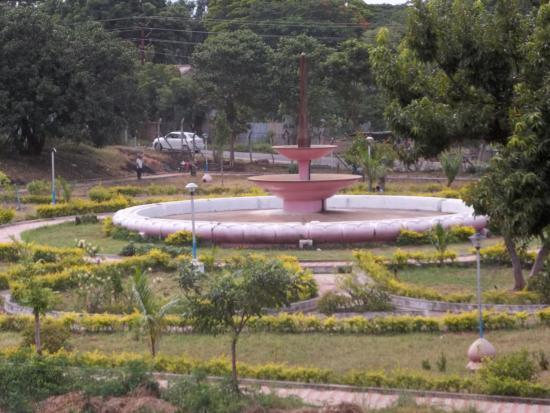 Aliyar Dam