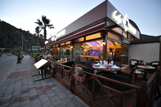 Belcehan Beach Deluxe Cafe Bistro