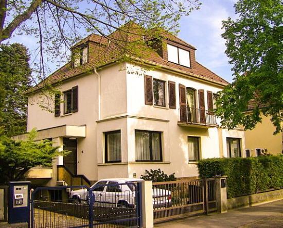 Presley House