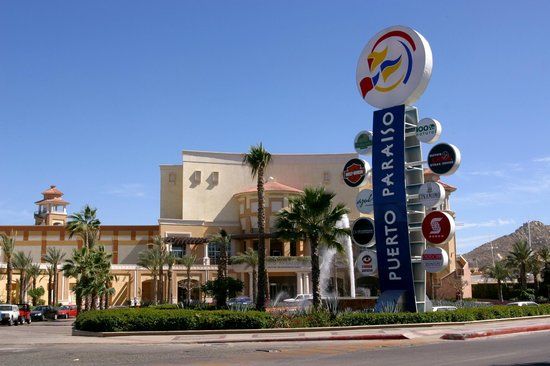 Centro Comercial Puerto Paraiso