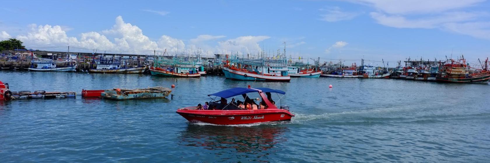 Sri Ban Phe Pier