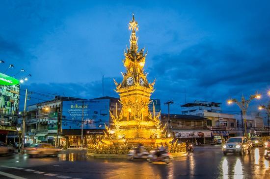 Tour de l'horloge de Chiang Rai