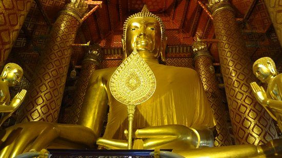 Wat Phanan Choeng